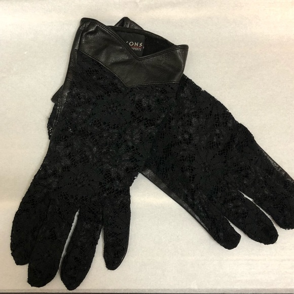 Wilsons Leather Accessories - WILSONS • LEATHER & LACE GLOVES